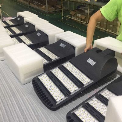 IP65 LED Road lighting , energy efficient street lighting ce rohs cb certifications